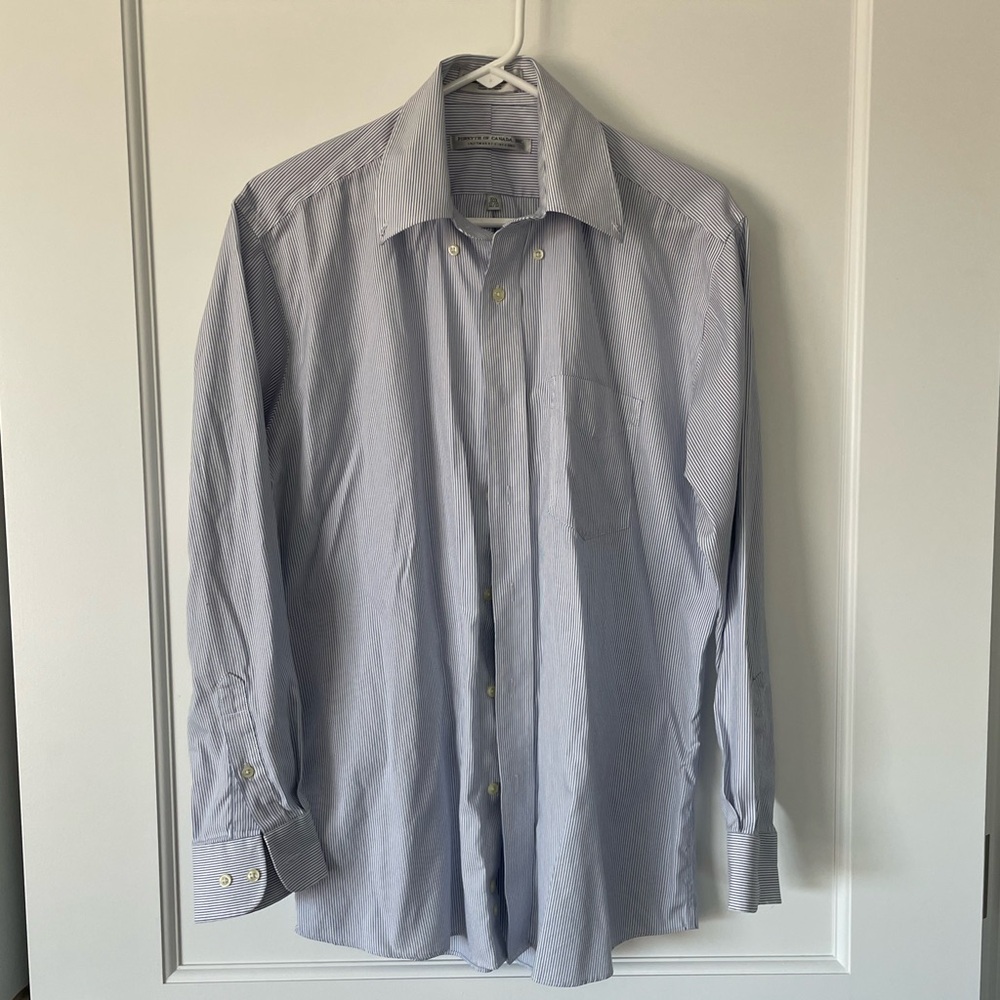 Elegant Blue and White Dress Shirt for Business
